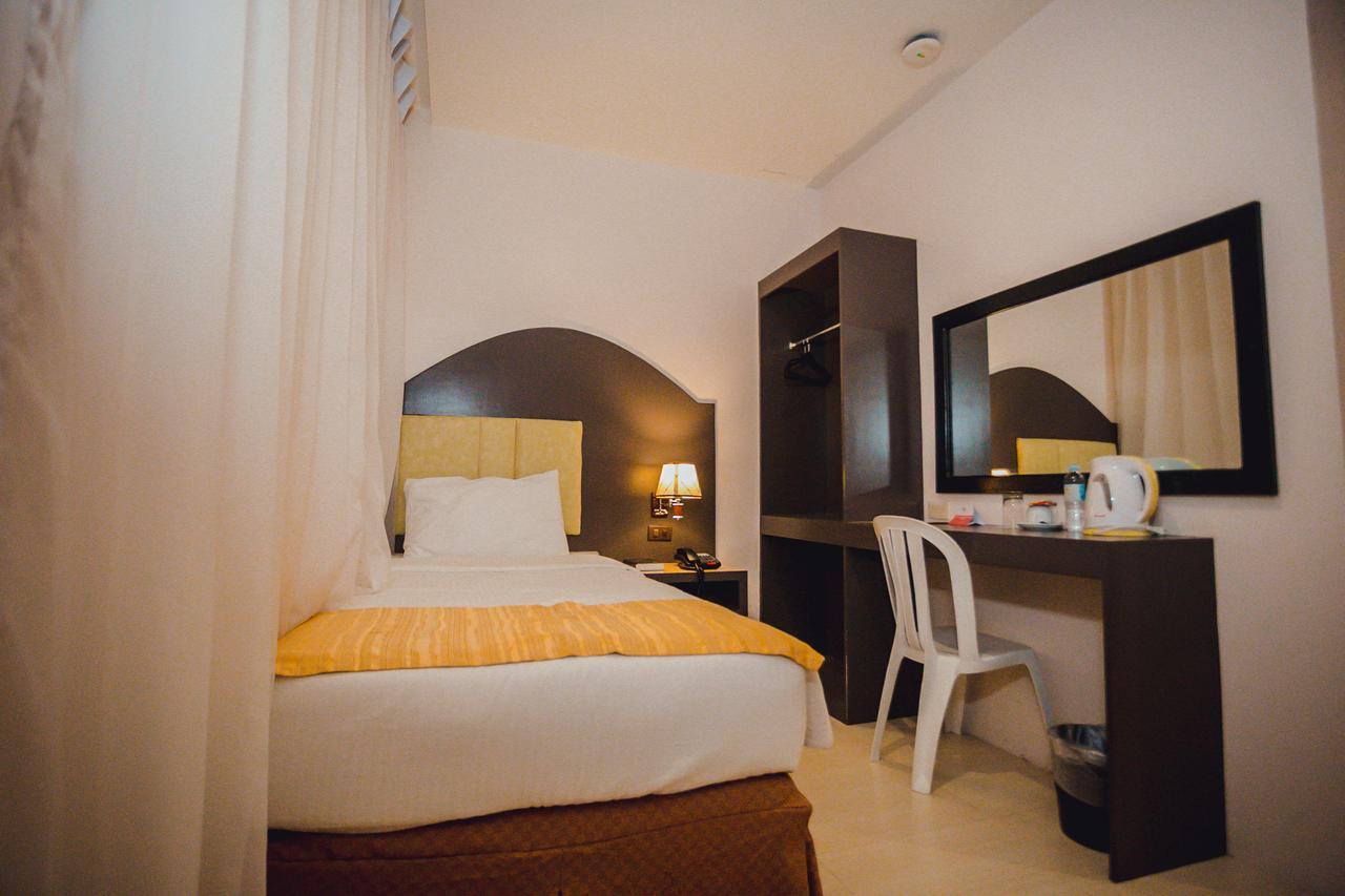 Butuan Grand Palace Hotel Butuan City Екстер'єр фото